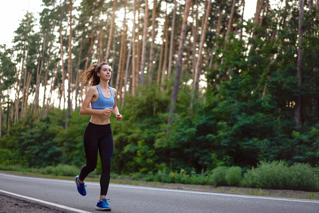 young-caucasian-woman-running-asphalt-road-sunny-summer-morning (1).jpg young-caucasian-woman-running-asphalt-road-sunny-summer-morning (1).jpg